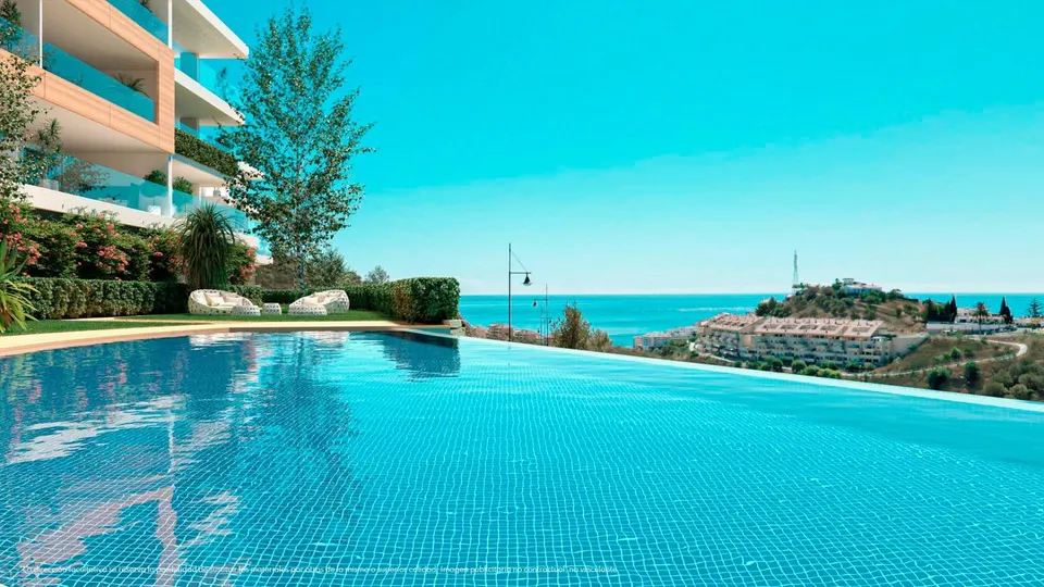 Ático de 2 dormitorios y 2 baños con vistas al mar. El Higuerón, Fuengirola