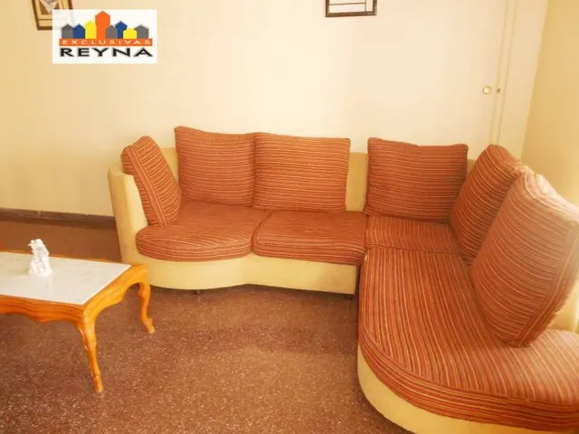 VIVIENDA ENTRESUELO CON CUATRO DORMITORIOS — 18