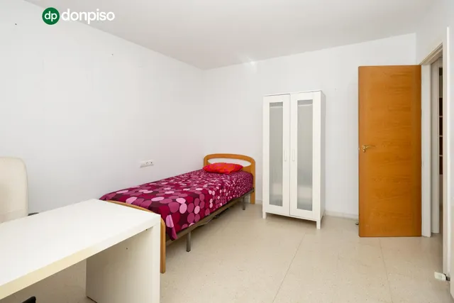 VPO - PISO DE 2 habitaciones CON GARAJE, TRASTERIO Y PATIO DE 82 M2 — 16