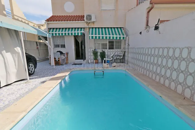 Quad con piscina privada 4 dormitorios y 2 baños — 3