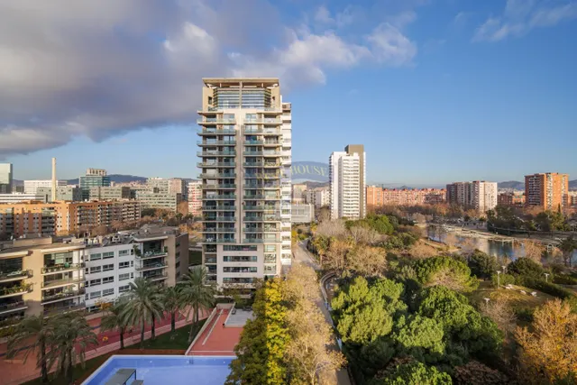 PISO CON VISTA AL MAR — 7