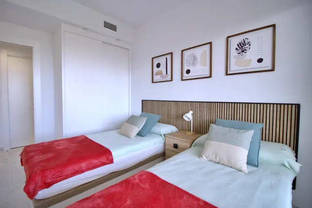 Apartamento con vistas al mar 500 m de la playa — 17