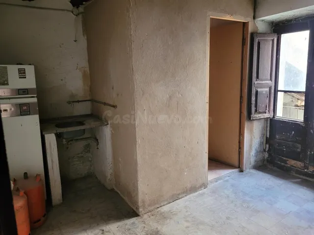 Piso céntrico para reformar - foto 5