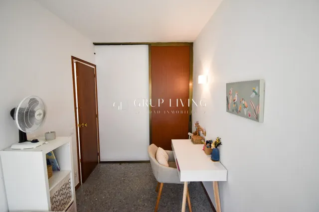 PISO LUMINOSO CON TERRAZA Y VISTAS DESPEJADAS EN SITGES — 27