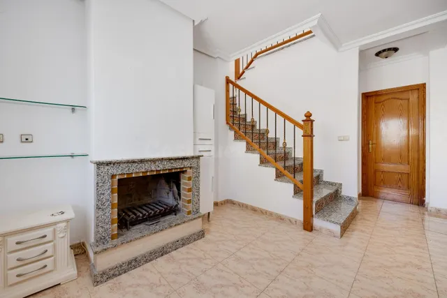 ADOSADO DE 3 DORMITORIOS Y 2 BAÑOS EN ORIHUELA COSTA (EL GALÁN) — 5