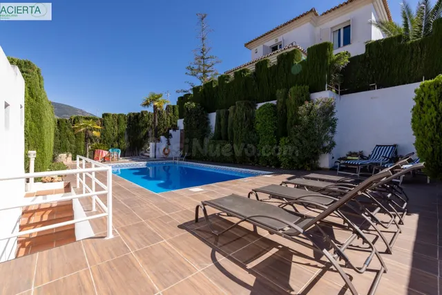 ✨ Espectacular chalet con piscina y vistas impresionantes — 2