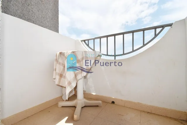 BONITO APARTAMENTO REFORMADO A 400 M DE LA PLAYA DE LA ISLA  - foto 4