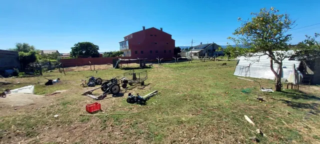 SOLAR PARA HACERTE UNA CASA CERCA DEL CENTRO — 3