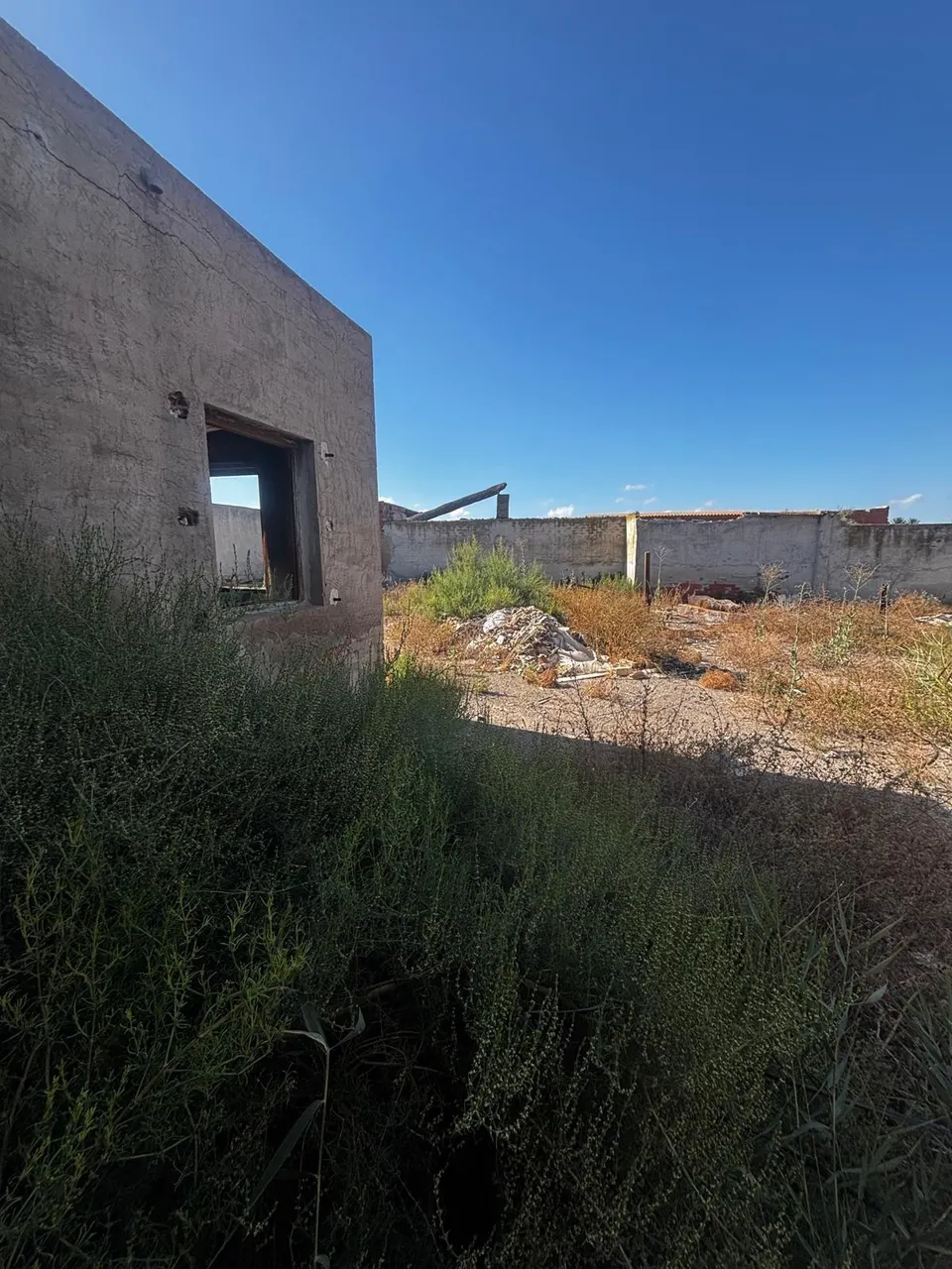 CASA RURAL CON TERRENO