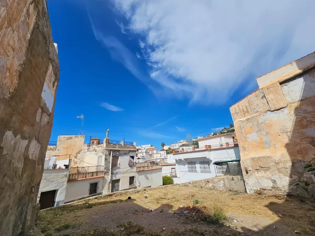 SOLAR URBANO — 8