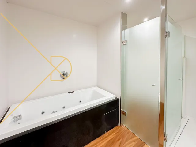 Exclusivo piso  de 125m2 en alquiler. Paseo de Gracia — 25