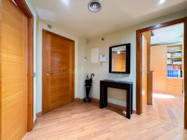 Espectacular ático reformado de 233 m2 con gran terraza de 7 - foto 5