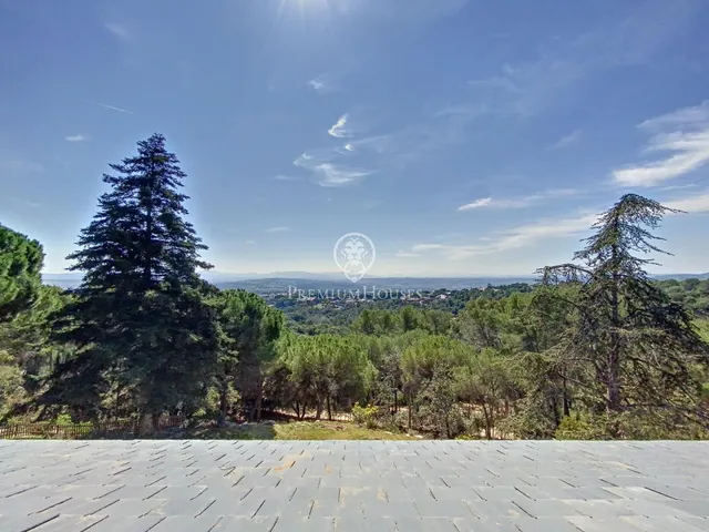 Preciosa casa estilo inglés situada en l’Ametlla del Vallès — 26