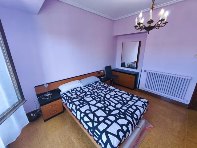 FANTASTICA OPORTUNIDAD 8º PISO 92m2 en AVENIDA GASTEIZ esq. Beato - LUZ Y VISTAS- 3 hab. para entrar a vivir o Actualizar — 17