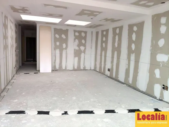 Oficinas en alquiler en zona industrial, Cartes - foto 3