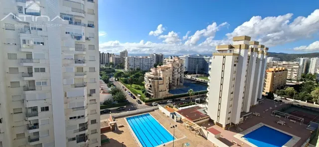 Ático de lujo en Playa de Gandia: vistas al mar, terraza panorámica y acceso directo a la playa en Residencial Aiguablava. — 25