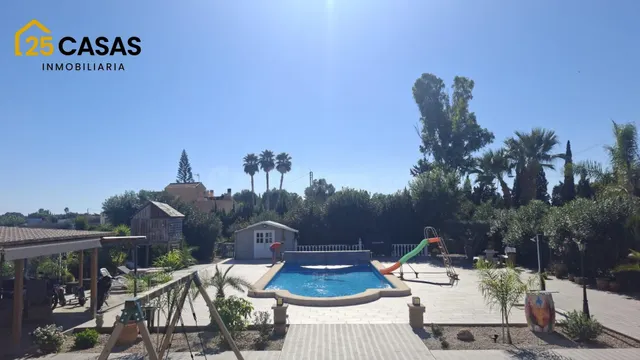 Chalet en Dolores con piscina climatizada, casa de invitados, paneles solares y mucho más — 2