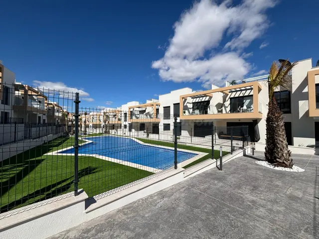 SE VENDE APARTAMENTO EN ORIUELA COSTA, 2 habitaciones Y 2 AS - foto 4