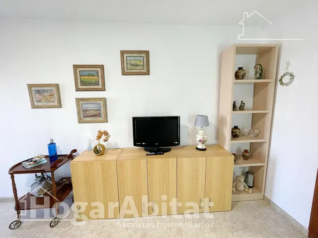 EXTERIOR CON 2 TERRAZAS JUNTO A LA PLAYA — 32