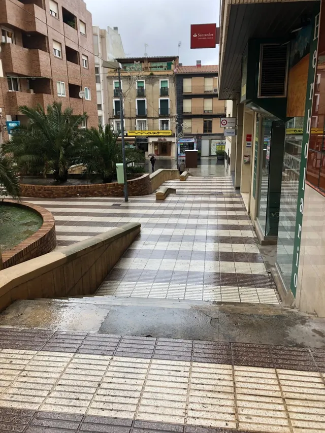 Local comercial en alquiler con traspaso — 16