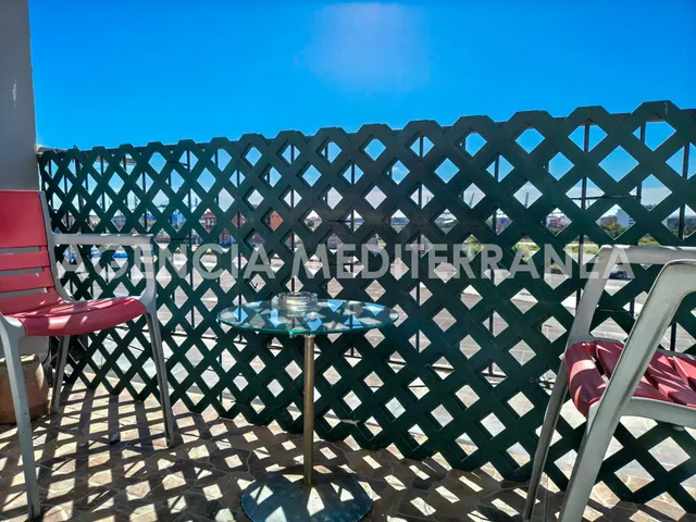 ¡Descubre esta encantadora vivienda, situada a pocos metros del Puerto de Valencia! — 14