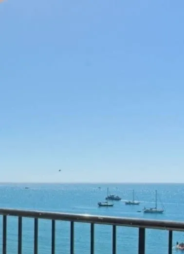Fuengirola - Primera Línea de Playa - Piso 3 Dormitorios - Terraza — 3