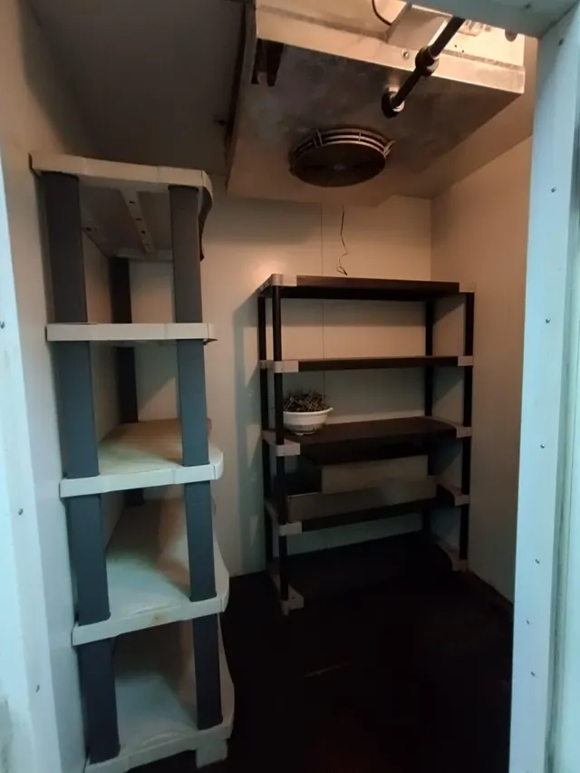 VENTA LOCAL COMERCIAL EQUIPADO DE NEGOCIO DE HOSTELERÍA — 19