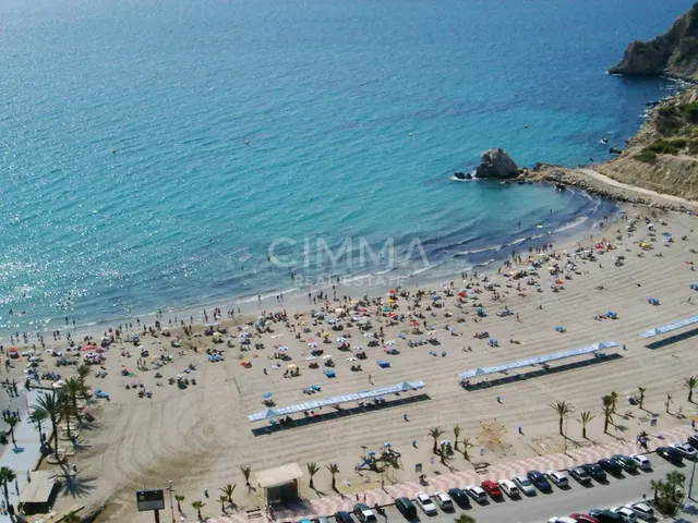 Exclusiva vivienda de lujo en primera línea de playa en Cala - foto 5