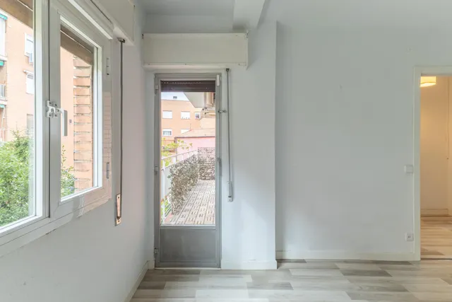 PISO DE TRES habitaciones GUINDALERA — 40