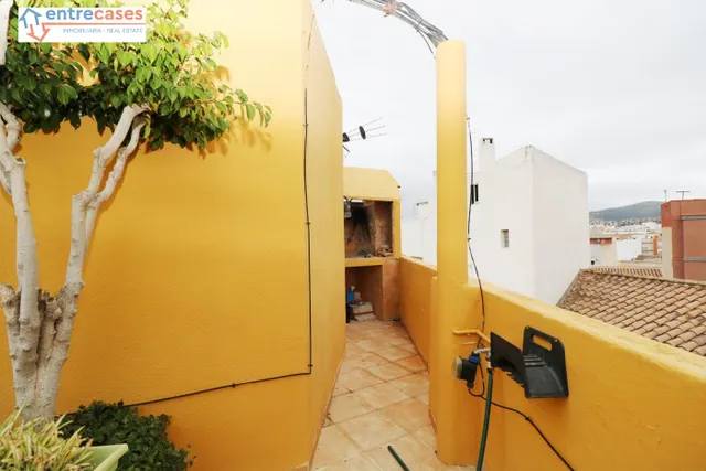 CASA INDEPENDIENTE EN EL CENTRO DE SAGUNTO — 20