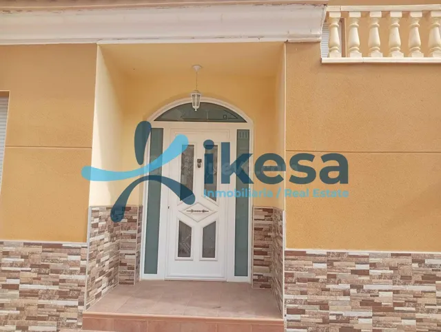 VENTA DE CASA EN VÍCAR (ALMERÍA) - foto 2