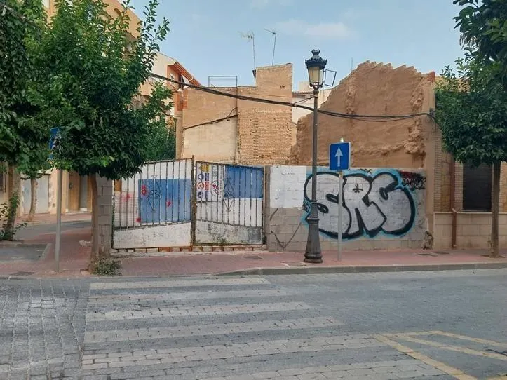 ++Terreno urbano en Alcantarilla zona Centro,++ 240 m