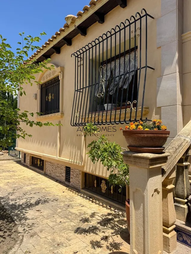 ESPECTACULAR CHALET INDEPENDIENTE CON 10.000 M2 DE PARCELA, PISCINA Y CASA DE INVITADOS — 26
