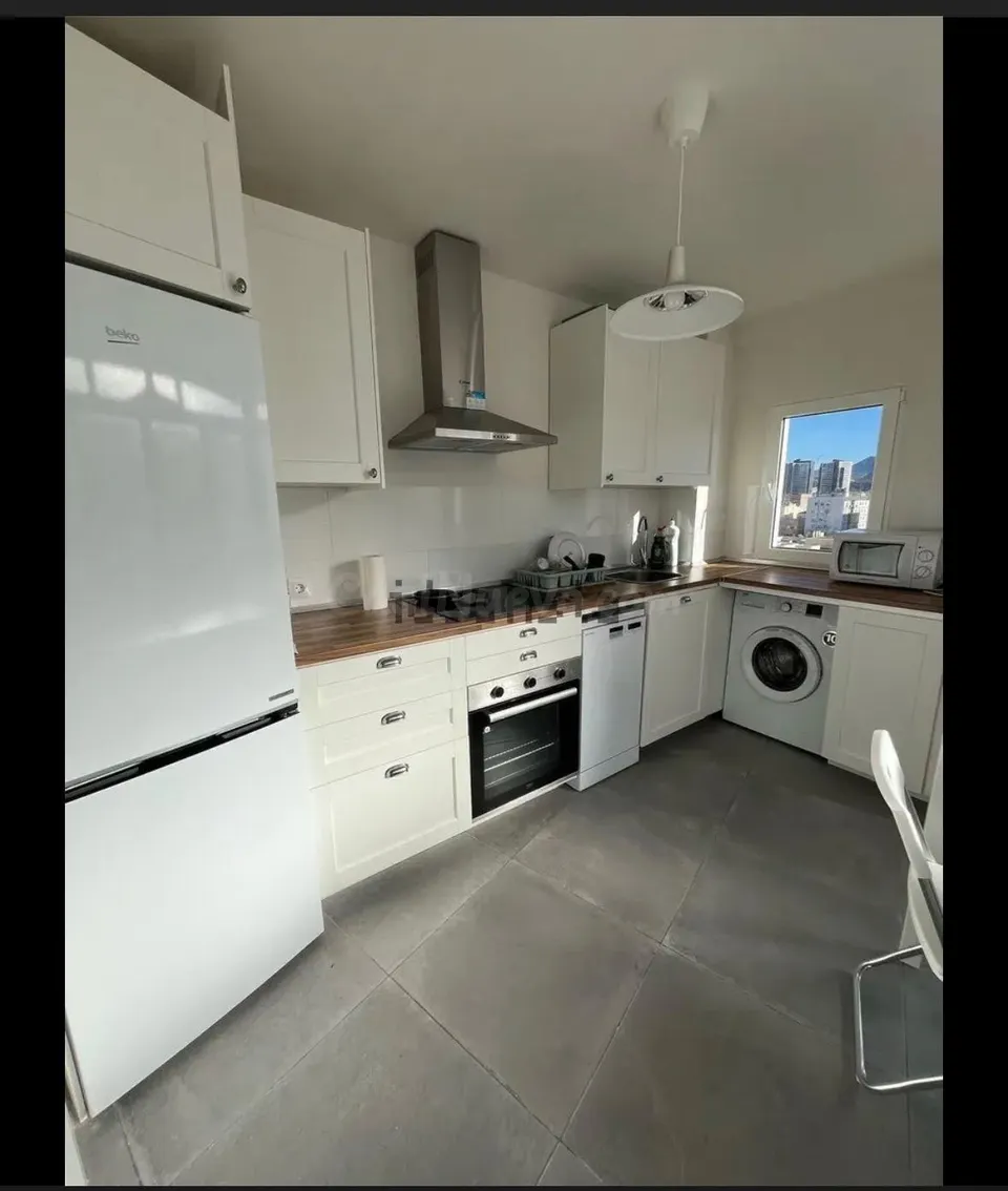 ✨¡HABITACIÓN DISPONIBLE EN MÁLAGA – ENTRADA OCTUBRE! ✨