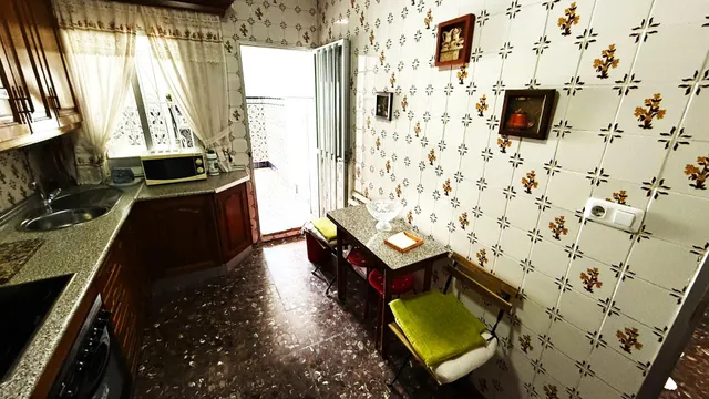 Casa en planta baja con gran patio para reformar en la carretera de medina — 8