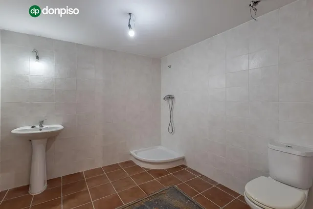 PRECIOSO CHALET EN LOMA VERDE — 33