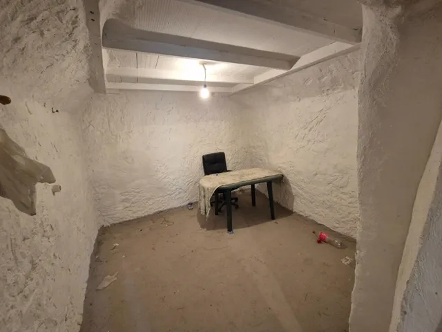 Se vende campo cueva en Petrer — 16