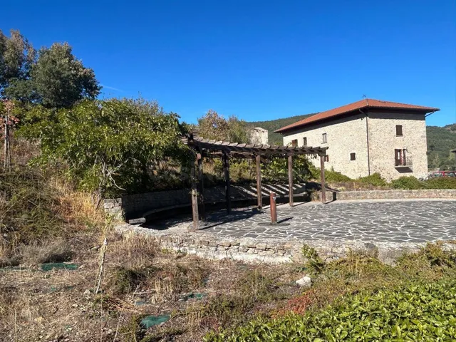 VENTA DE TERRENO EN NAGORE, VALLE DE ARCE. - foto 3