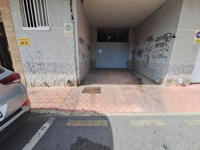 Acogedor Apartamento en Torrevieja, Ideal para Vivir — 36