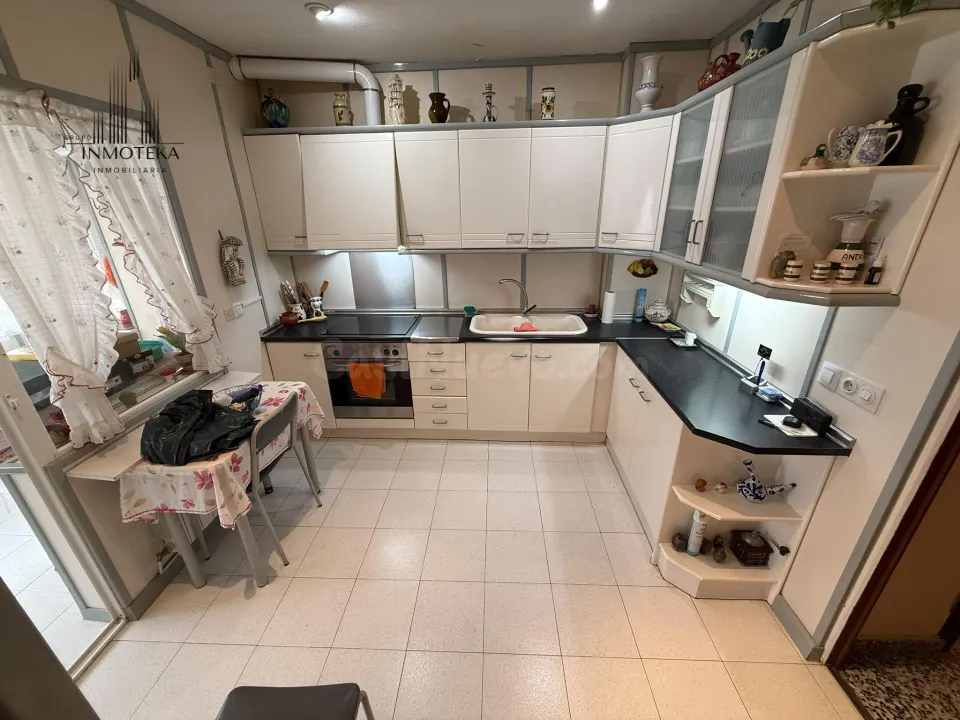 Ref: c139 grupo inmoteka inmobiliaria vende en exclusiva pisazo en zona centro/rosario