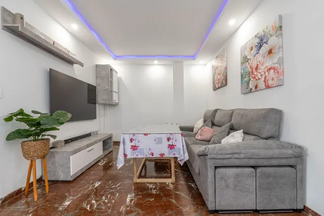 Encantadora Casa Reformada en Ogijares con Vistas y Espacios para Disfrutar — 6