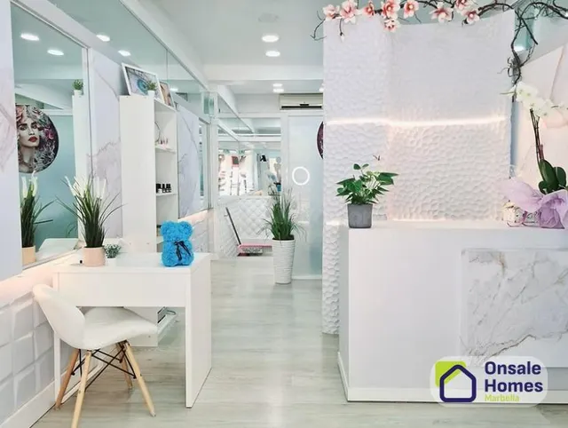 Local comercial 81m² en alquiler - Marbella Pueblo
