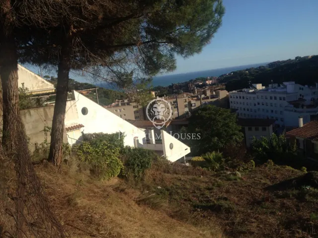 Terreno en venta en el centro de Sant Andreu de Llavaneres — 4