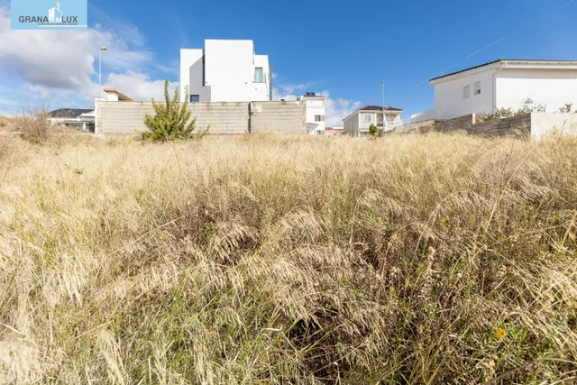 TERRENO A LA VENTA EN PELIGROS — 10