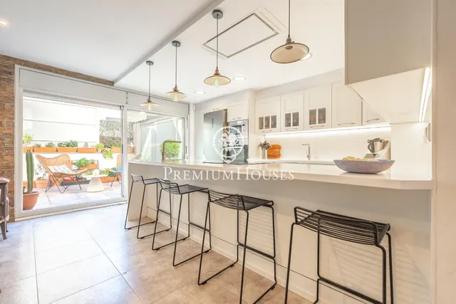 Casa con terraza en Les Casernes - foto 5