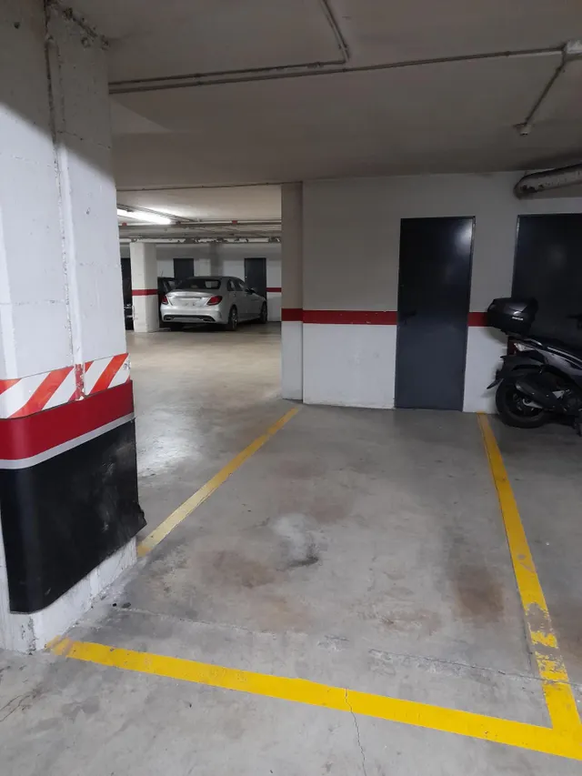 Plaza de Parking en alquiler en calle Joaquim Casas de Mataró — 2