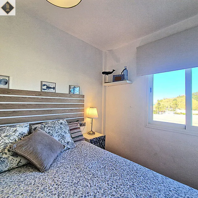 Ático con gran solarium y  vistas al mar. — 32