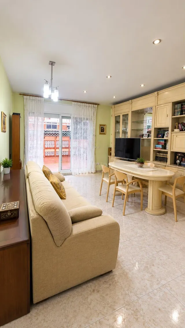 Casa Unifamiliar adosada - Cornellà de Llobregat (Corte Ingl