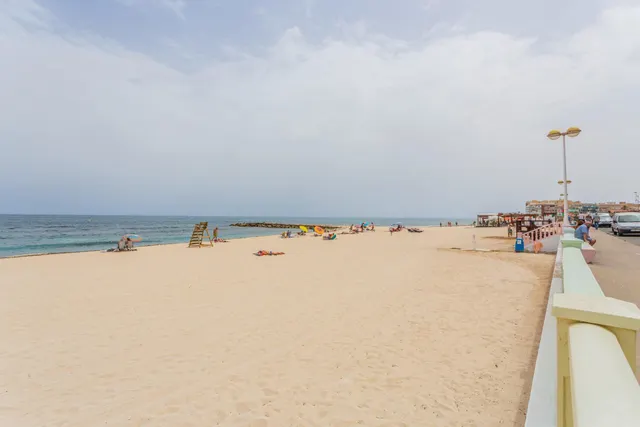 Oportunidad junto a la playa de los Locos, 2 dormitorios piscina y garaje — 29
