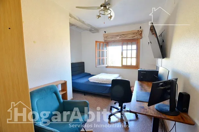 Atractivo chalet muy amplio y luminoso con terraza, garaje y jacuzzi — 18